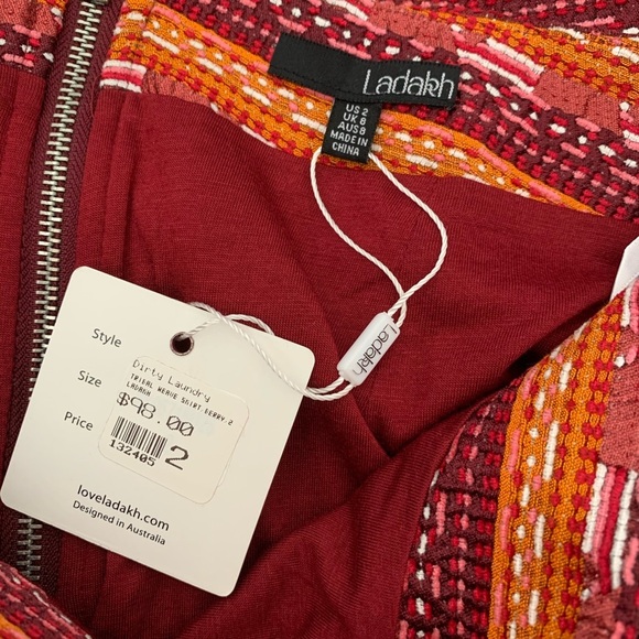 NWT - Ladakh Tribal Weave Mini Skirt in Berry - Picture 9 of 10